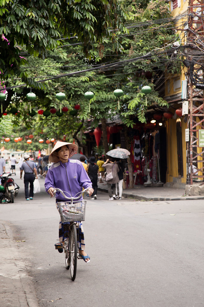 Femme-en-velo-hoi-an.jpg
