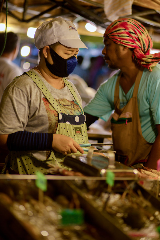 Portrait et street food  à Krabi