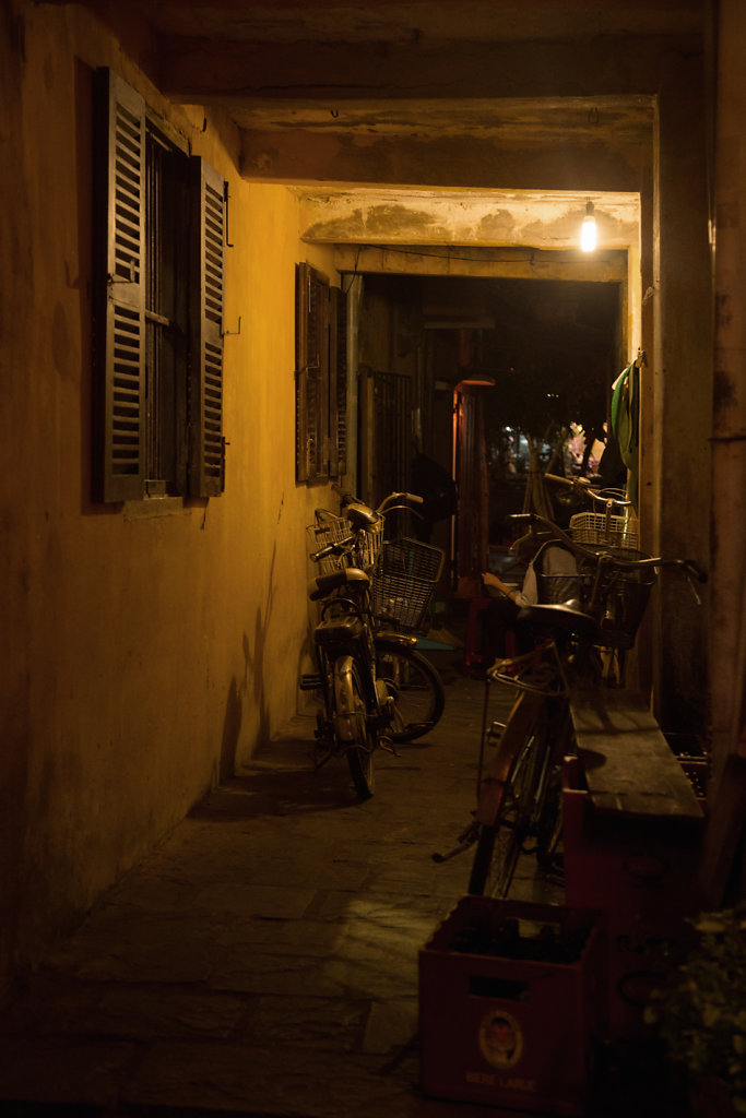 Ruelle-a-velo-Hoi-an.jpg