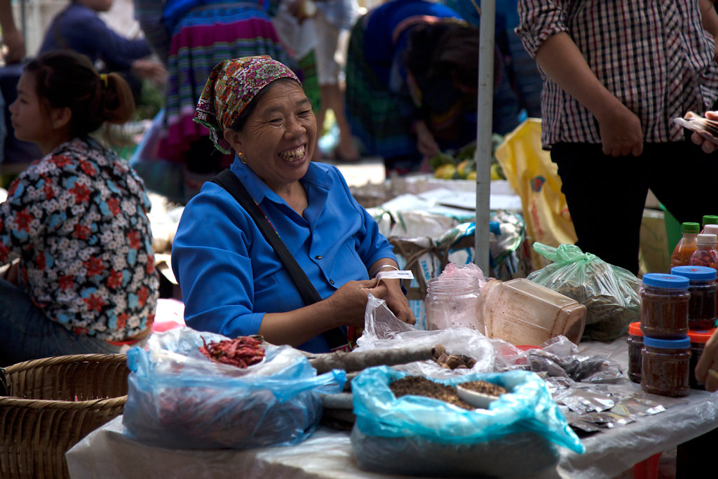 vendeuse-epices-smile-bac-ha.jpg