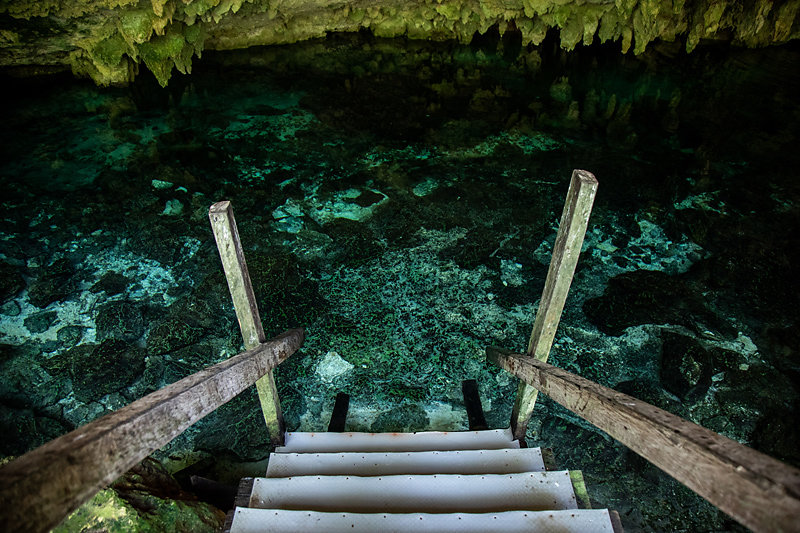 cenote-dos-ojos.jpg