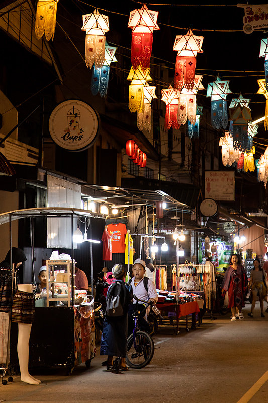 night-market-Pai.jpg